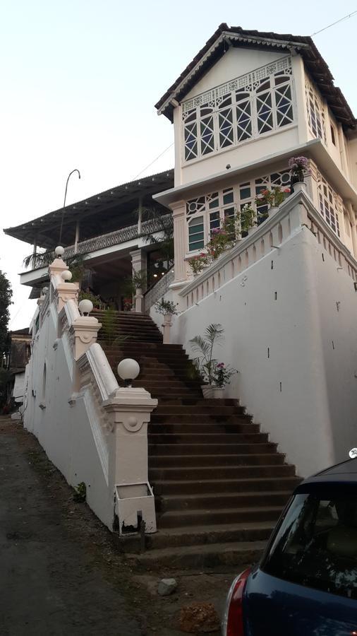 Hotel Republica Panaji Exteriör bild