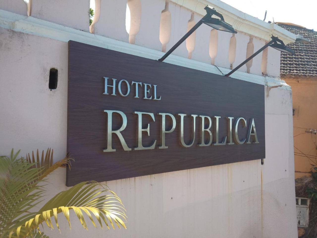 Hotel Republica Panaji Exteriör bild